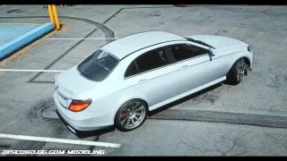 Benefactor Streiter Sedan | 4 Seat Luxury Saloon photo 6